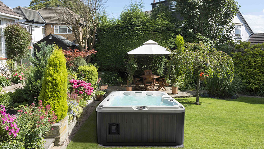 Spa per giardino, idromassaggio da esterno Jacuzzi