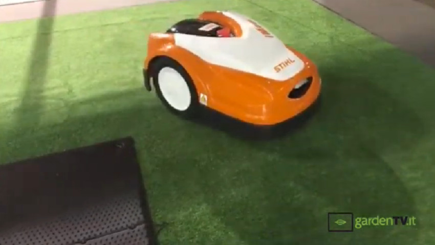Nuovo robot rasaerba per uso privato