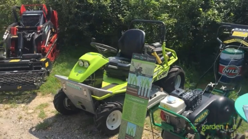 Trade Show: prova di attrezzature per il giardino