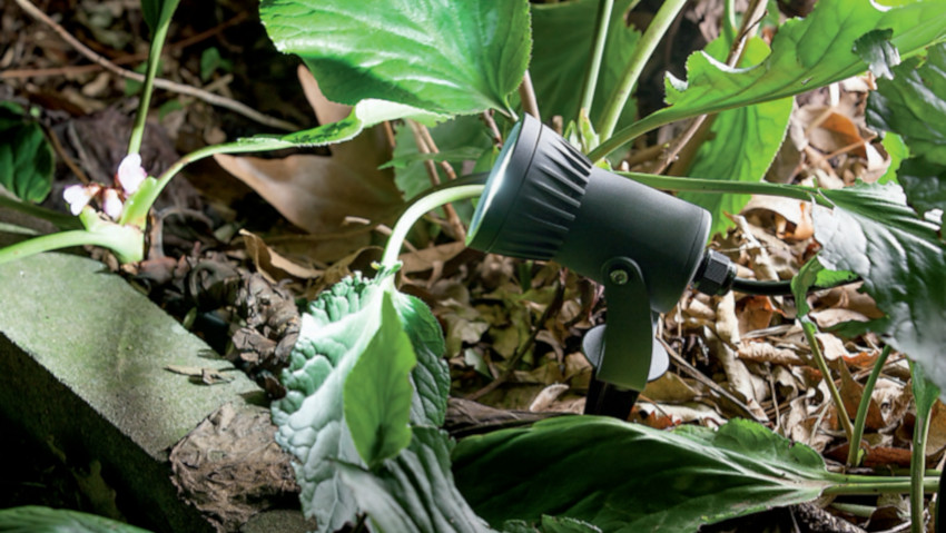 Faretti â€˜portatiliâ€™ per il giardino