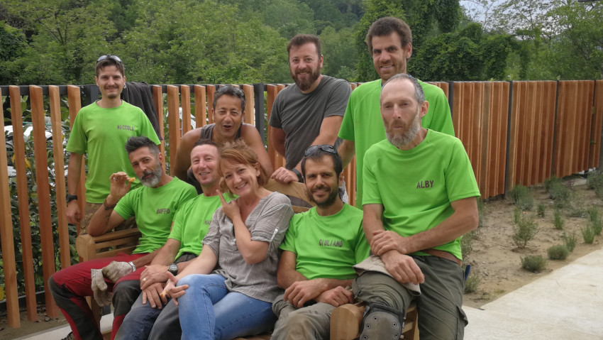 <a href='http://radiogarden.it/il-giardino-che-cura-e-accoglie/'><u>ASCOLTA IL PODCAST</u></a> <a href=https://www.gardentv.it/giardino-cura-accoglie-podcast.html'>Il giardino che cura</a>