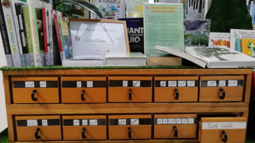 Si cercano semi perâ€¦ la biblioteca
