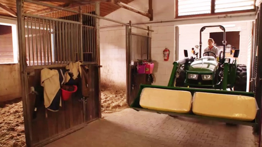 John Deere presenta i trattori della serie 3R