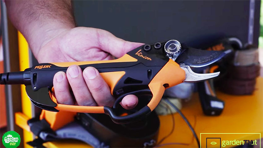 Pellenc presenta le nuove forbici a batteria